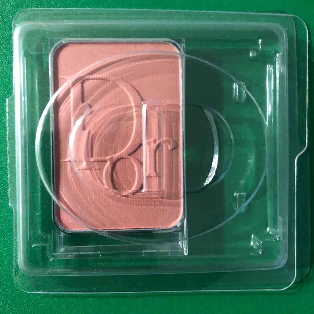 Dior blush tester (unused) unknown color name but look at pics. Final sale.